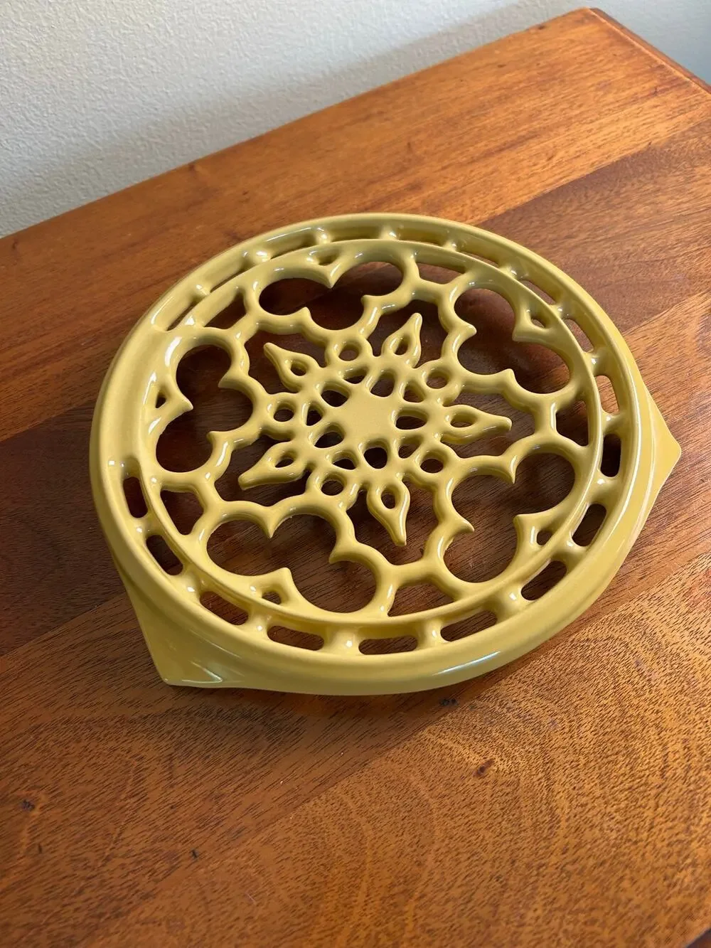 Vintage Le Creuset Cast Iron Enamel Trivet, Mustard Yellow